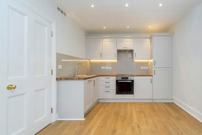 2 Bedroom Flat To Rent In Taviton Street, St Pancras, WC1H