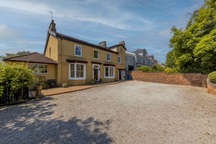 5 Bedroom Detached House For Sale In Uttoxeter Road, Blythe Bridge, ST11