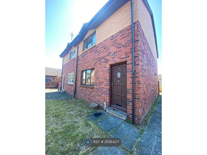 2 Bedroom Semi-Detached House To Rent In Bannoch Gardens, Kilwinning, KA13