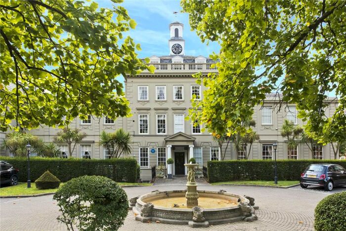 2 Bedroom Apartment To Rent In High Street, Esher, Surrey, KT10