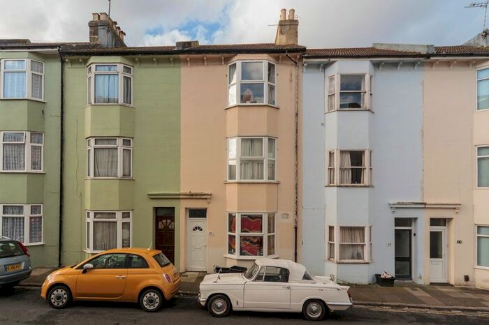 4 Bedroom Terraced House To Rent In St Martins Place, Brighton, East Sussex, BN2