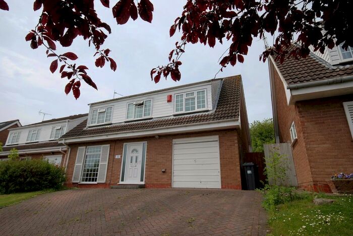 4 Bedroom Terraced House To Rent In Redcar Close, Lillington, Leamington Spa, CV32