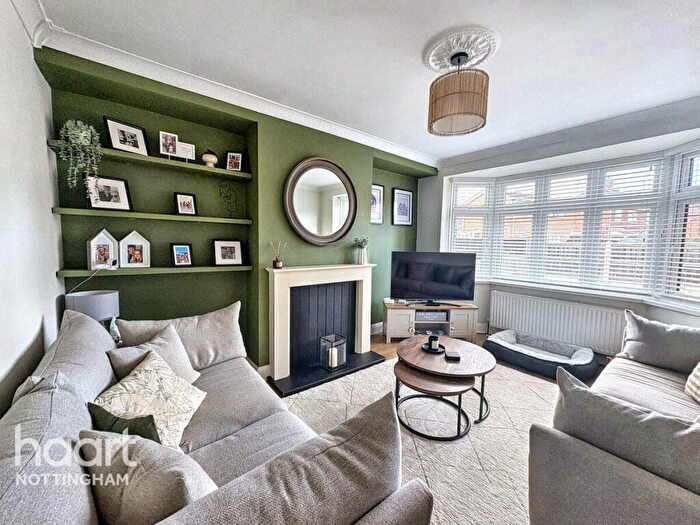 3 Bedroom Semi Detached House For Sale In Elstree Drive, Nottingham, NG8