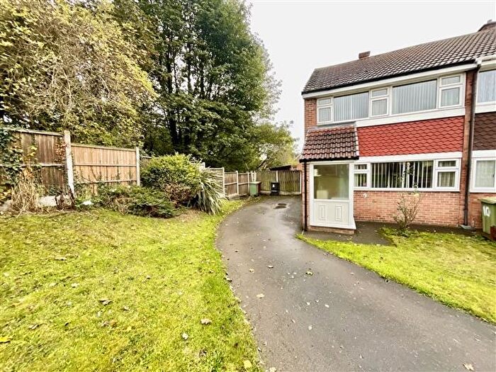 3 Bedroom Semi-detached House For Sale In Moss Drive, Killamarsh, Sheffield, Derbyshire, S21
