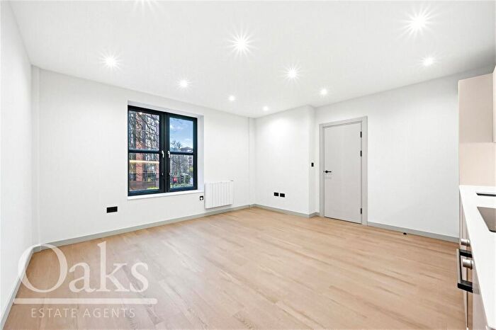 1 Bedroom Apartment To Rent In Dingwall Road, East Croydon, CR0