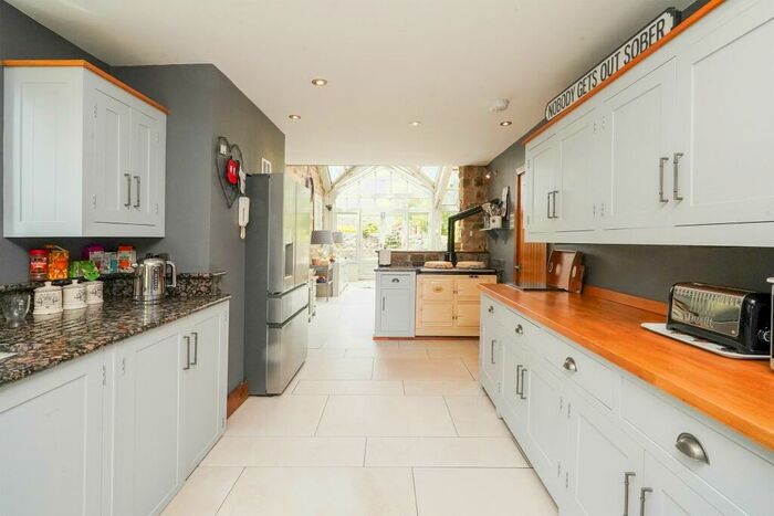 5 Bedroom Detached House For Sale In Fulwood Lane, Sheffield, S10