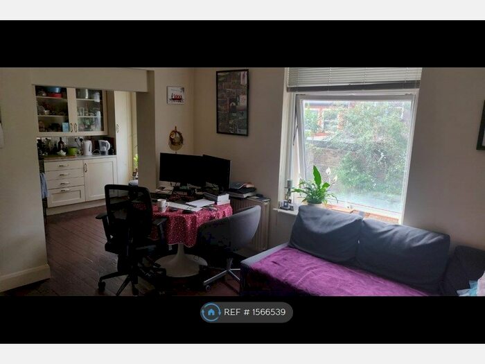 1 Bedroom Flat To Rent In St Stephens Ave, London, W12