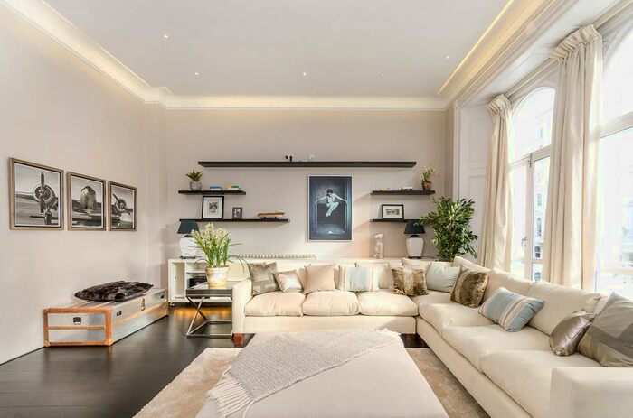 2 Bedroom Flat To Rent In Queens Gate Terrace, South Kensington, London, SW7