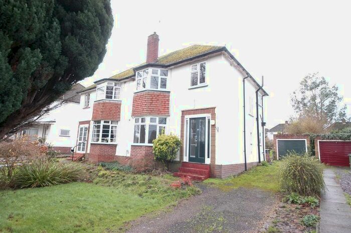 3 Bedroom Property To Rent In Mote Avenue, Maidstone, ME15