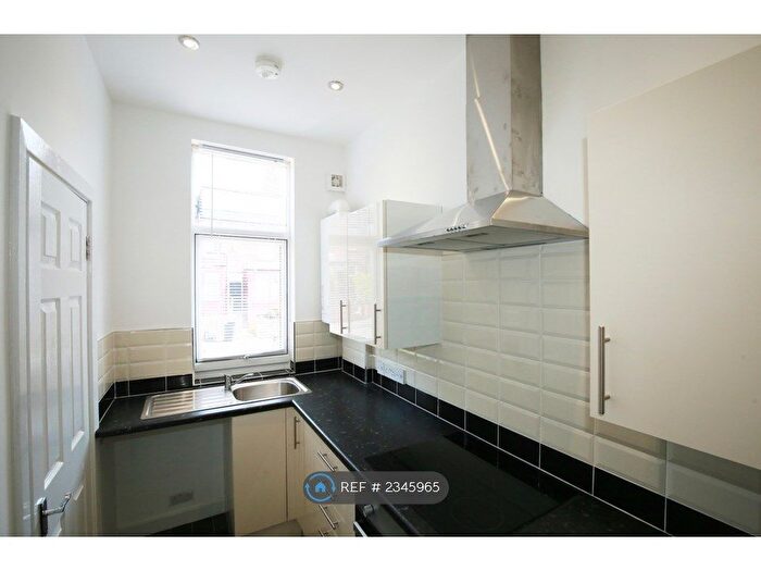 3 Bedroom Terraced House To Rent In Raincliffe Street, Leeds, LS9