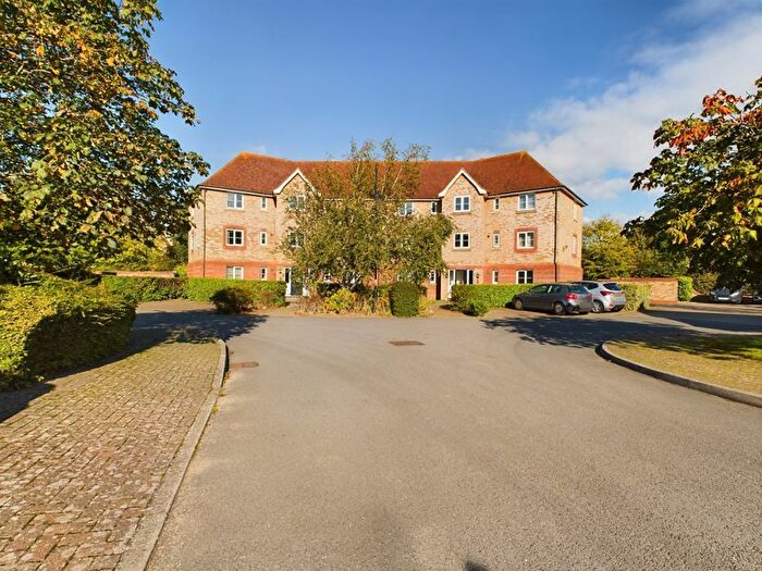 1 Bedroom Flat To Rent In The Pintails, St. Marys Island, Chatham, ME4