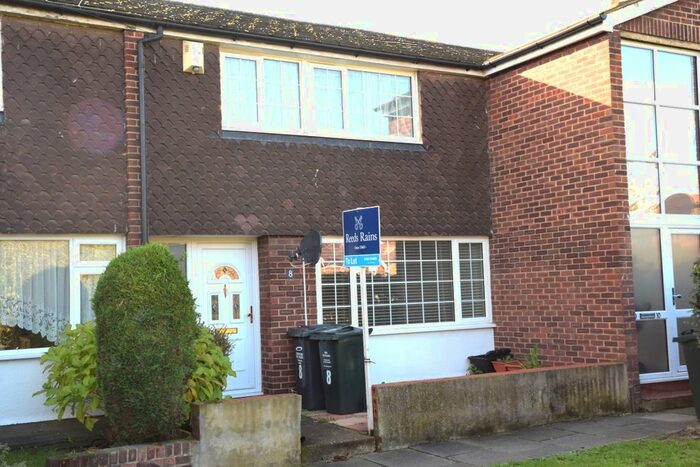 3 Bedroom Terraced House To Rent In Cairns Close, Dartford, DA1