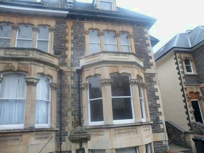 3 Bedroom Flat To Rent In Randall Road, Garden Flat, Bristol, BS8