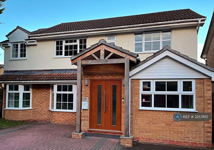 4 Bedroom Detached House To Rent In Riding Way, Wokingham, RG41