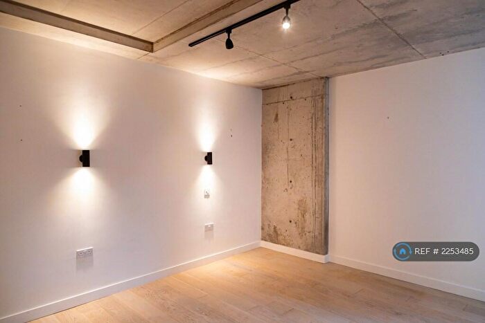 2 Bedroom Flat To Rent In Belgrade Road, London, N16