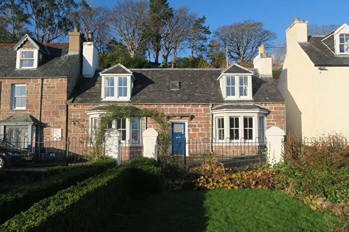 3 Bedroom Property For Sale In Harbour Street, Plockton, IV52