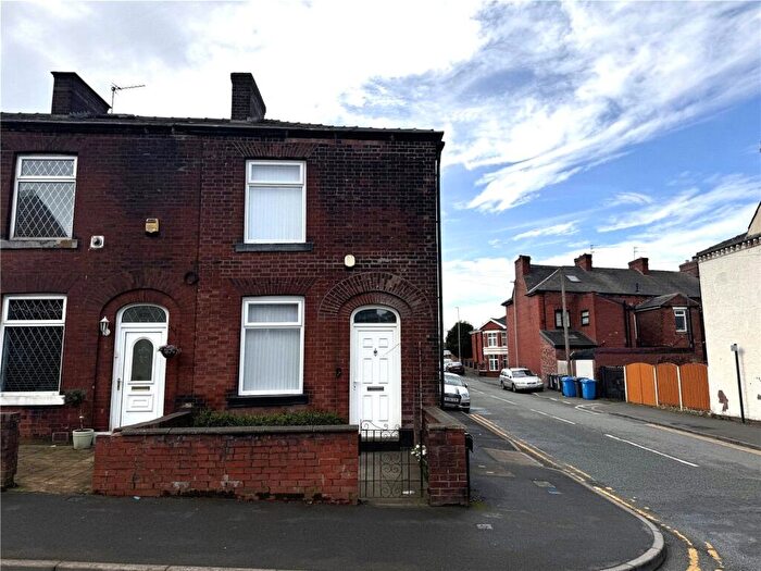 2 Bedroom End Of Terrace House To Rent In Middleton Road, Chadderton, Oldham, Greater Manchester, OL9