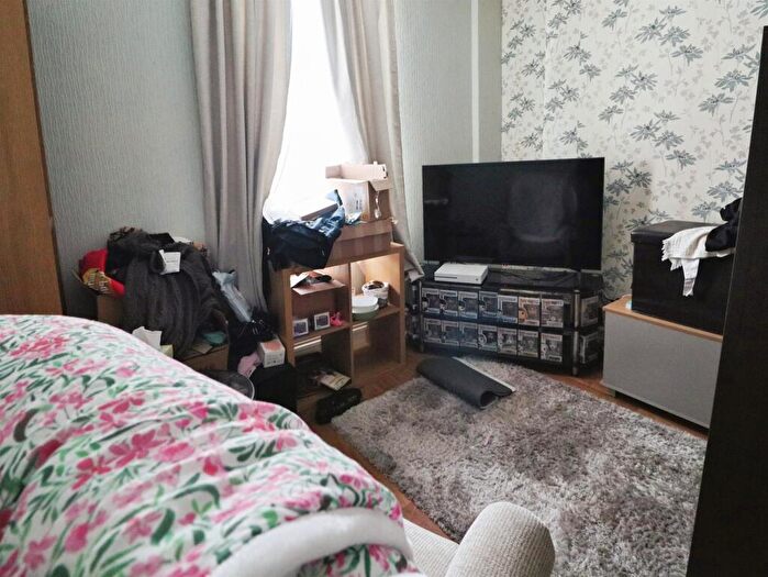 3 Bedroom Terraced House For Sale In Windsor Road, Penarth, CF64