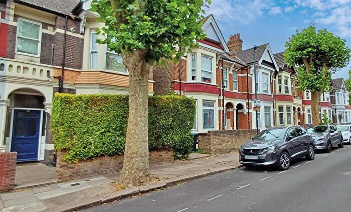 1 Bedroom Flat For Sale In Springwell Avenue, London, NW10