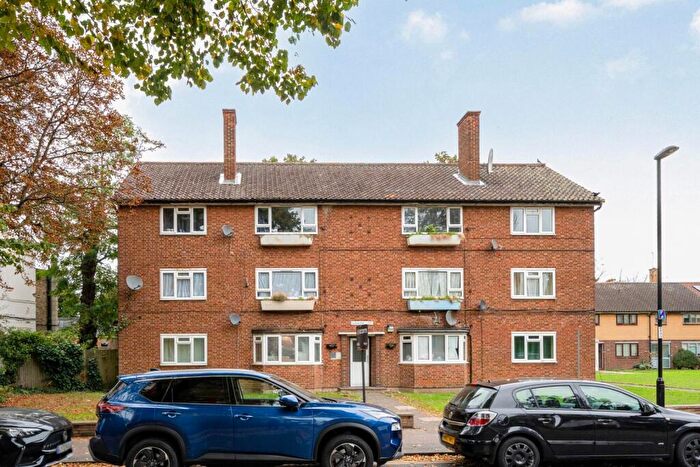 2 Bedroom Apartment For Sale In Lewisham Park, London, SE13