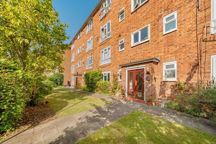 1 Bedroom Flat To Rent In Ward Road, Tufnell Park, N19