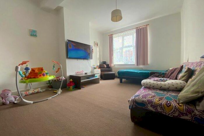 2 Bedroom Maisonette To Rent In High Street, Orpington, BR6