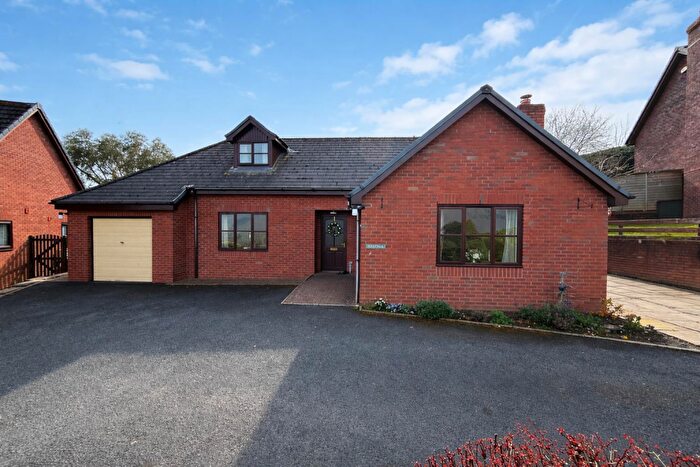 3 Bedroom Detached Bungalow For Sale In Grove Close, Knighton, LD7