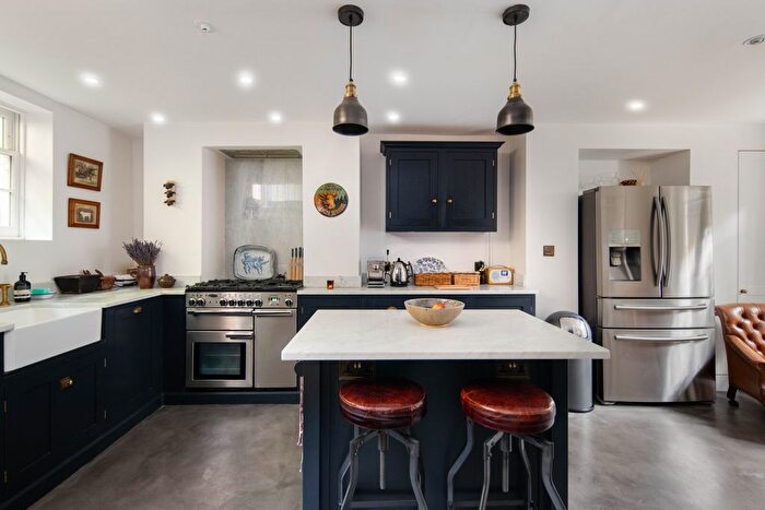 3 Bedroom Terraced House To Rent In Paradise Row, London, E2