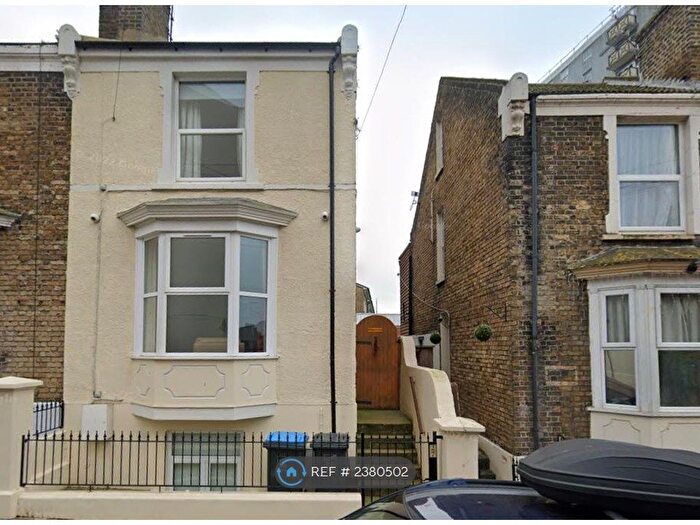 1 Bedroom Flat To Rent In Artillery Road, Ramsgate, CT11