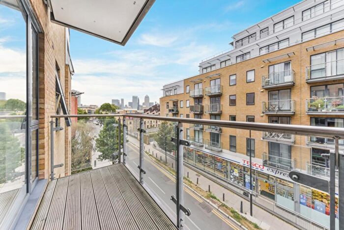 1 Bedroom Flat To Rent In Caspian Wharf, Seven Sea Gardens, Bow, London, E3