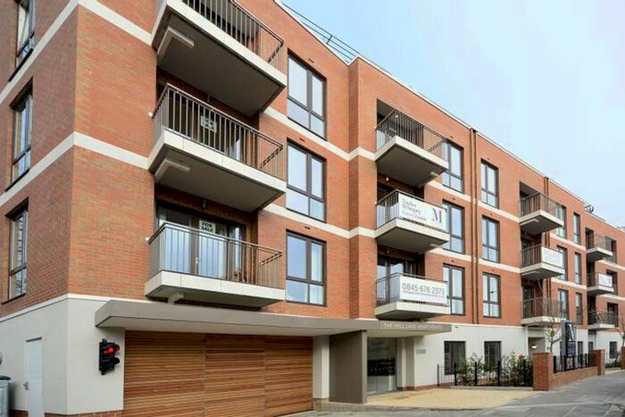 2 Bedroom Flat To Rent In Mill Lane, West Hampstead, London, NW6