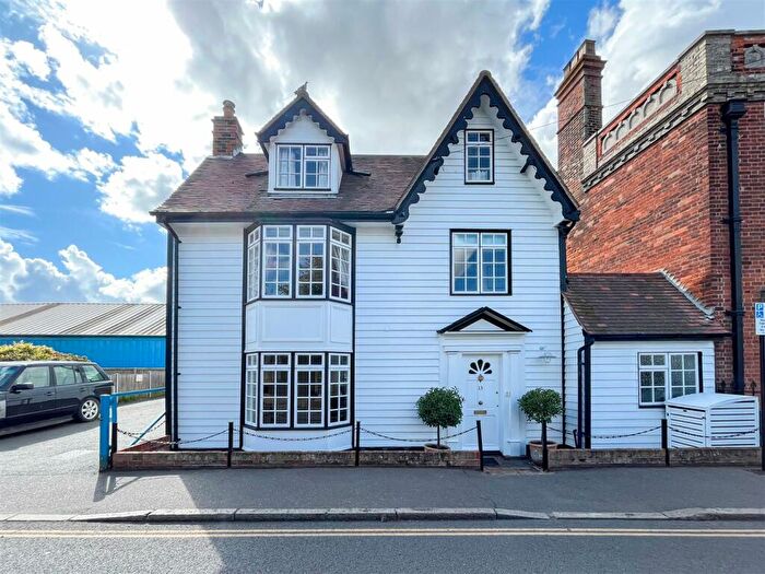 4 Bedroom Detached House For Sale In High Street, Burnham-On-Crouch, CM0