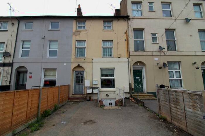 1 Bedroom Apartment To Rent In Chatham Street, Reading, Berkshire, RG1