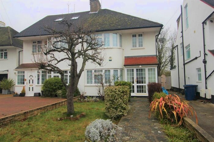 4 Bedroom Semi-Detached House To Rent In Mill Ridge, Edgware, Greater London, HA8