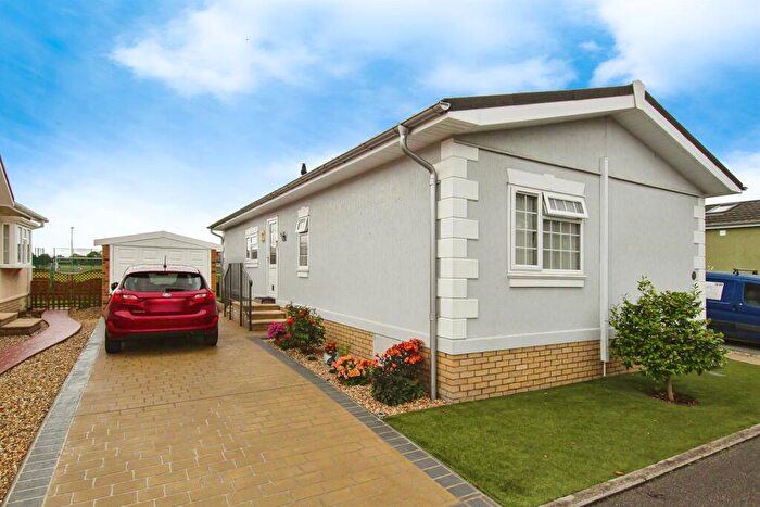 2 Bedroom Park Home For Sale In Cathedral View Park, Witchford, Ely, CB6