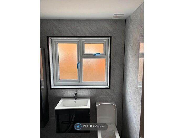 2 Bedroom Bungalow To Rent In St George's Avenue, Ellesmere Port, CH66