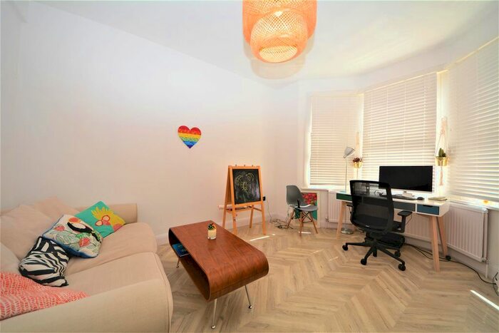3 Bedroom Property To Rent In Hertford Road, East Finchley, N2