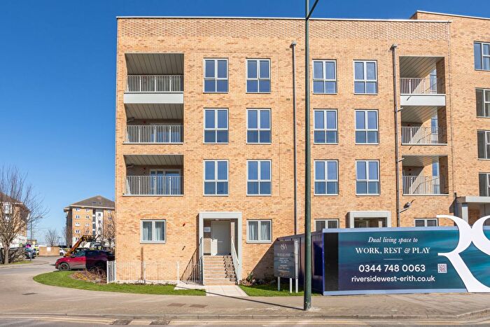 2 Bedroom Flat For Sale In West Street, Erith, DA8