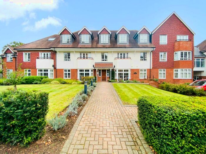 1 Bedroom Apartment To Rent In Chestnut Grange, Wokingham, RG40