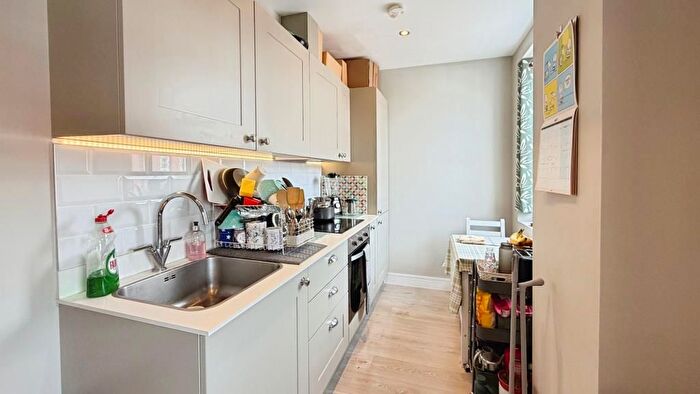1 Bedroom Flat To Rent In Northbrook Street, Newbury, RG14