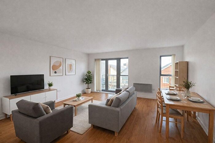 1 Bedroom Flat For Sale In Quayside Drive, Colchester, CO2