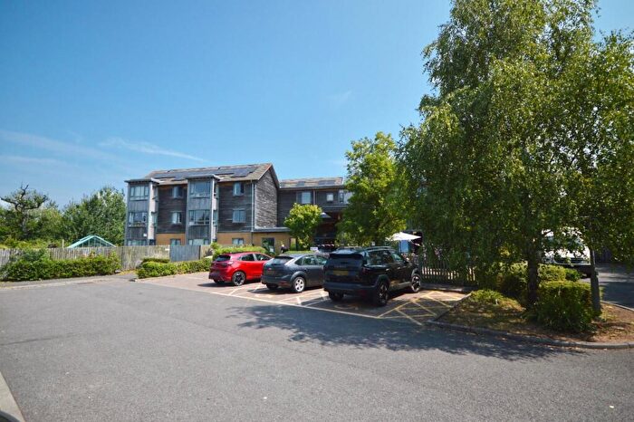 2 Bedroom Apartment For Sale In Queens Road, Bishopsworth, Bristol, BS13