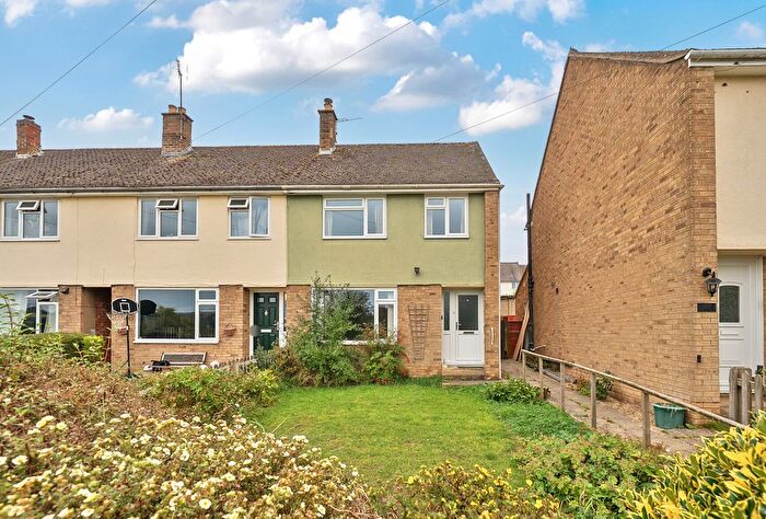 3 Bedroom End Of Terrace House For Sale In Templefields, Andoversford, Cheltenham, Gloucestershire, GL54
