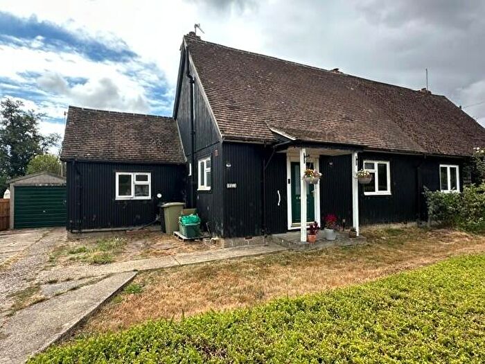 3 Bedroom Semi-Detached House For Sale In Paradise Way, Chapel Row, Bucklebury, RG7