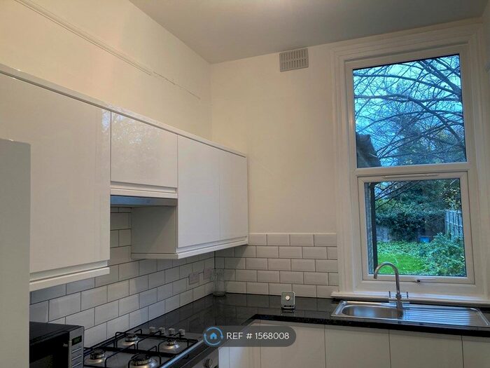 2 Bedroom Flat To Rent In Oakfield Road, Croydon, CR0