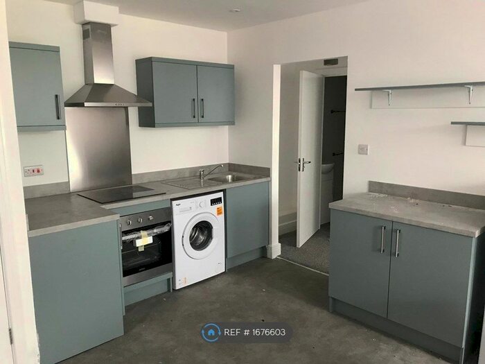 1 Bedroom Flat To Rent In Linthorpe Road, Middlesbrough, TS1