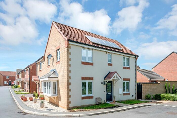 3 Bedroom Semi-Detached House For Sale In Mistley Close, Barleythorpe, LE15