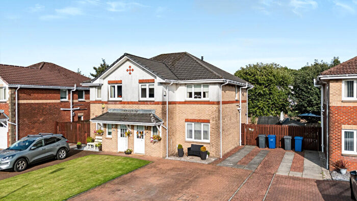 3 Bedroom Semi-Detached House For Sale In Ferryfield Gardens, Alexandria, G83
