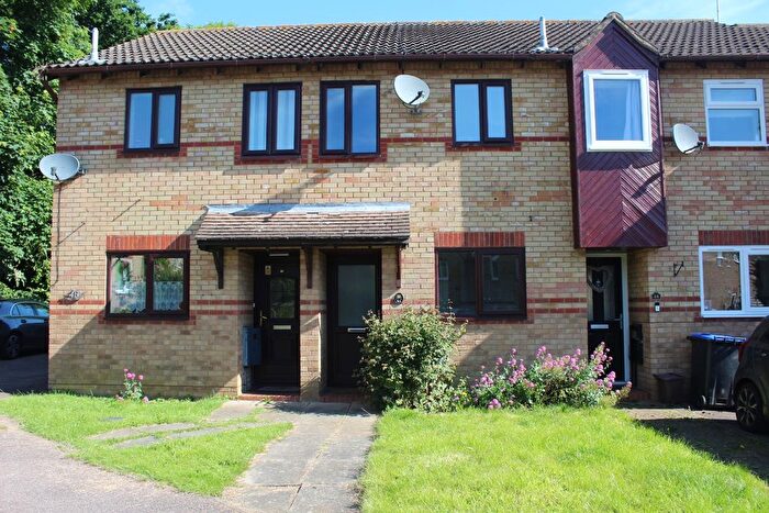 2 Bedroom Terraced House To Rent In Sherwood Drive, Daventry, Northamptonshire, NN11