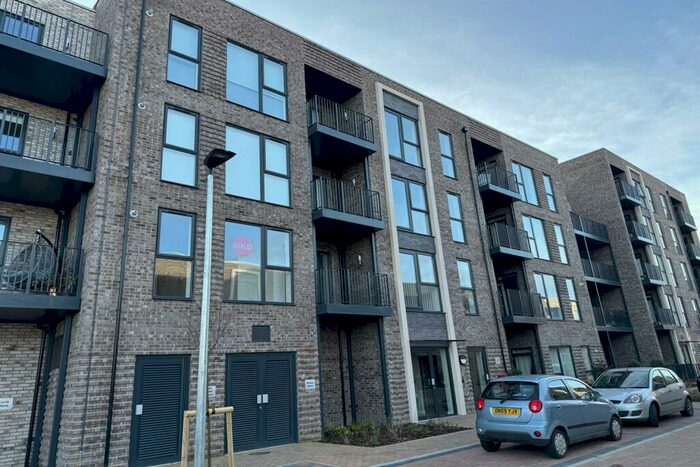 1 Bedroom Apartment To Rent In Academy Way, Loughton, IG10